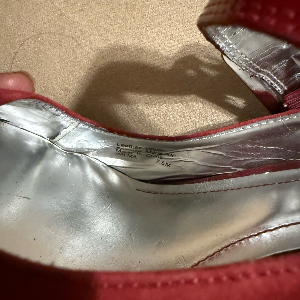 Women’s Red Suede Patent Leather Mary Jane Heels | Size 7.5 | Buckle Strap - Picture 8 of 10